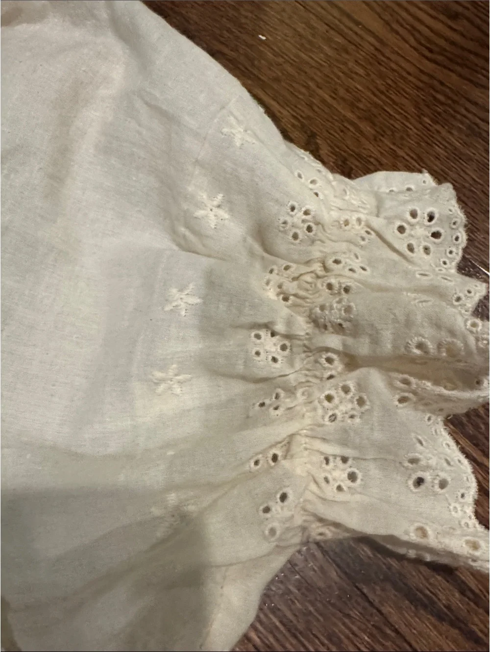 Zara Embroidered Floral Crotched Top with Puff Sleeves Size Medium